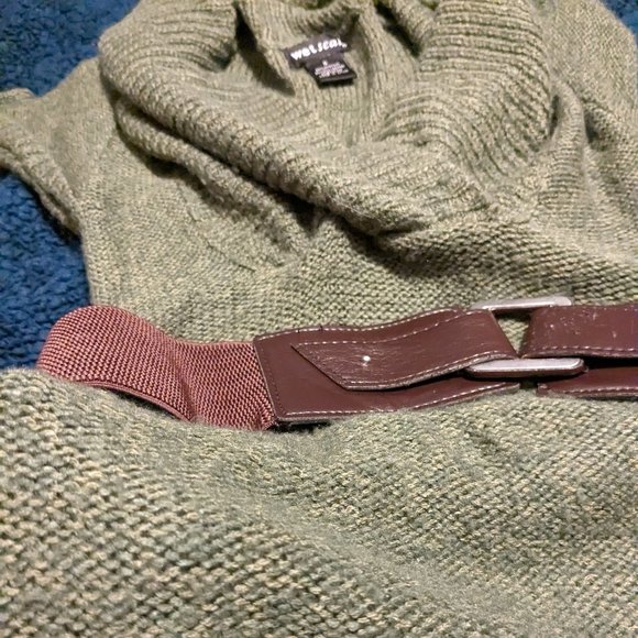 Short Sleeve Sweater Tunic - Picture 4 of 11